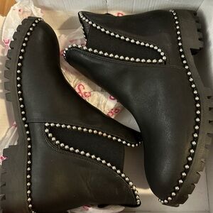 Brand New black studded ankle boots women’s size 7
